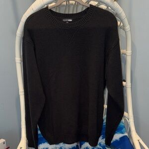 Fashion nova women’s Black Crewneck Sweater